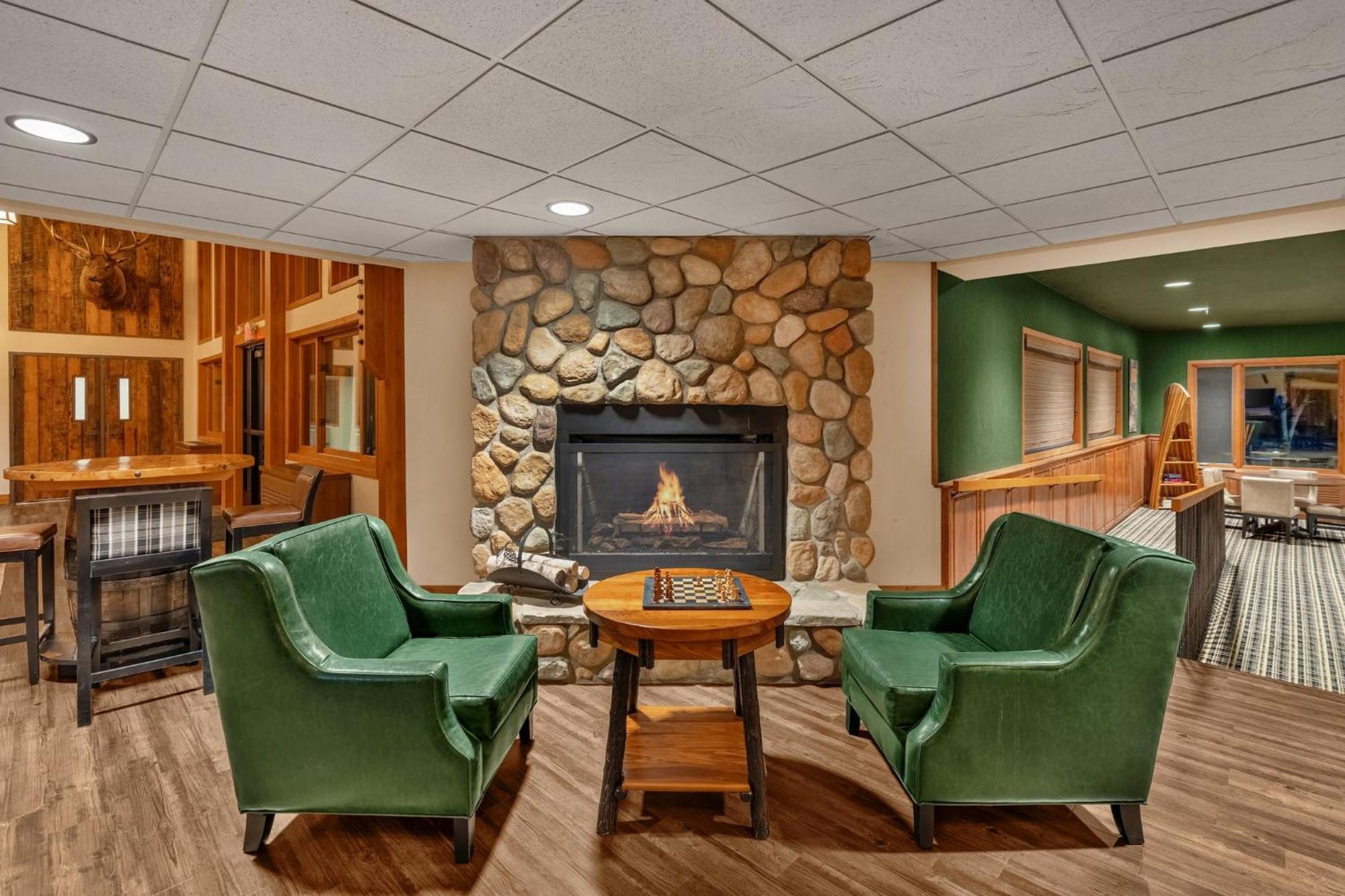 Holiday Inn Express & Suites Hayward By Ihg Extérieur photo