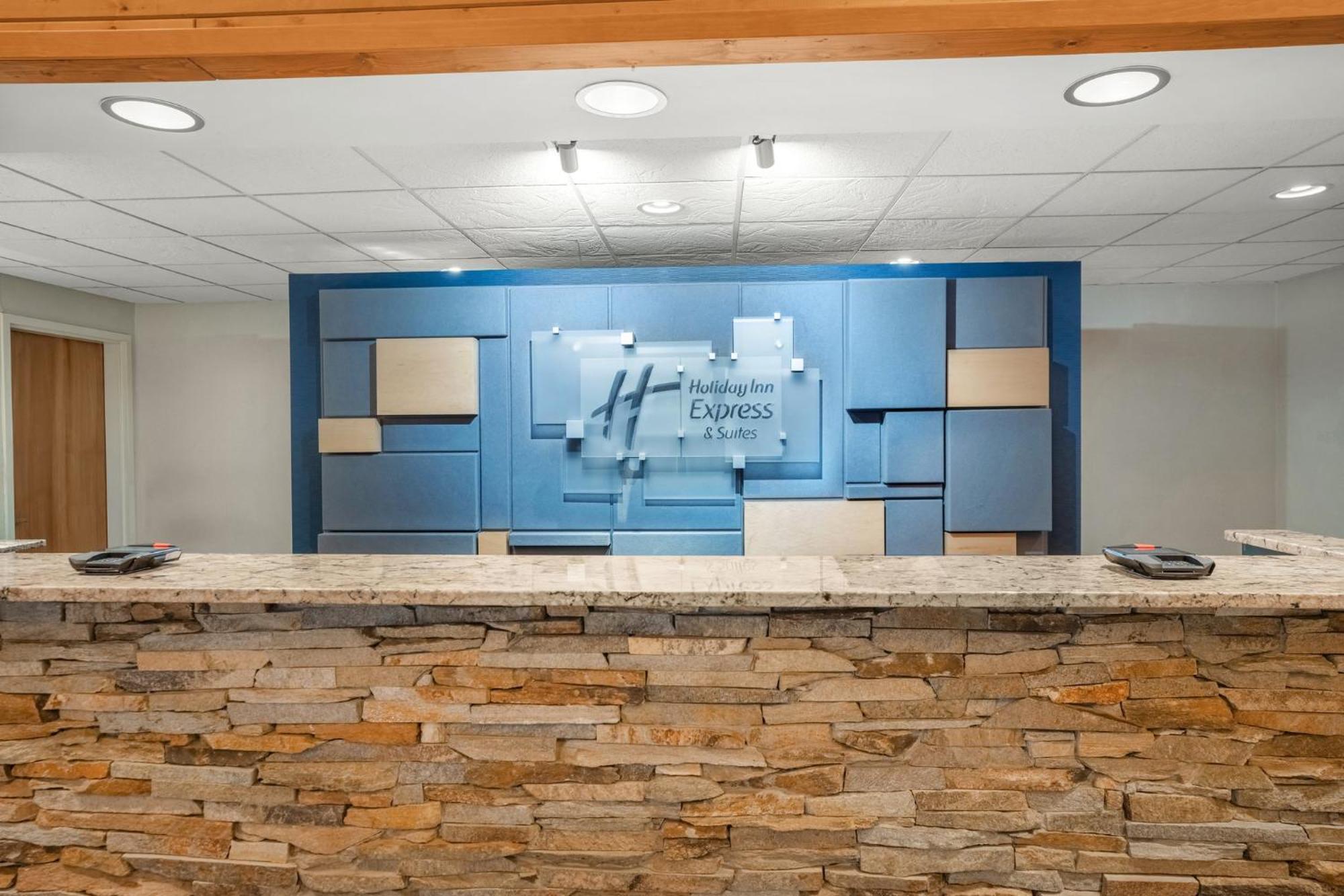 Holiday Inn Express & Suites Hayward By Ihg Extérieur photo