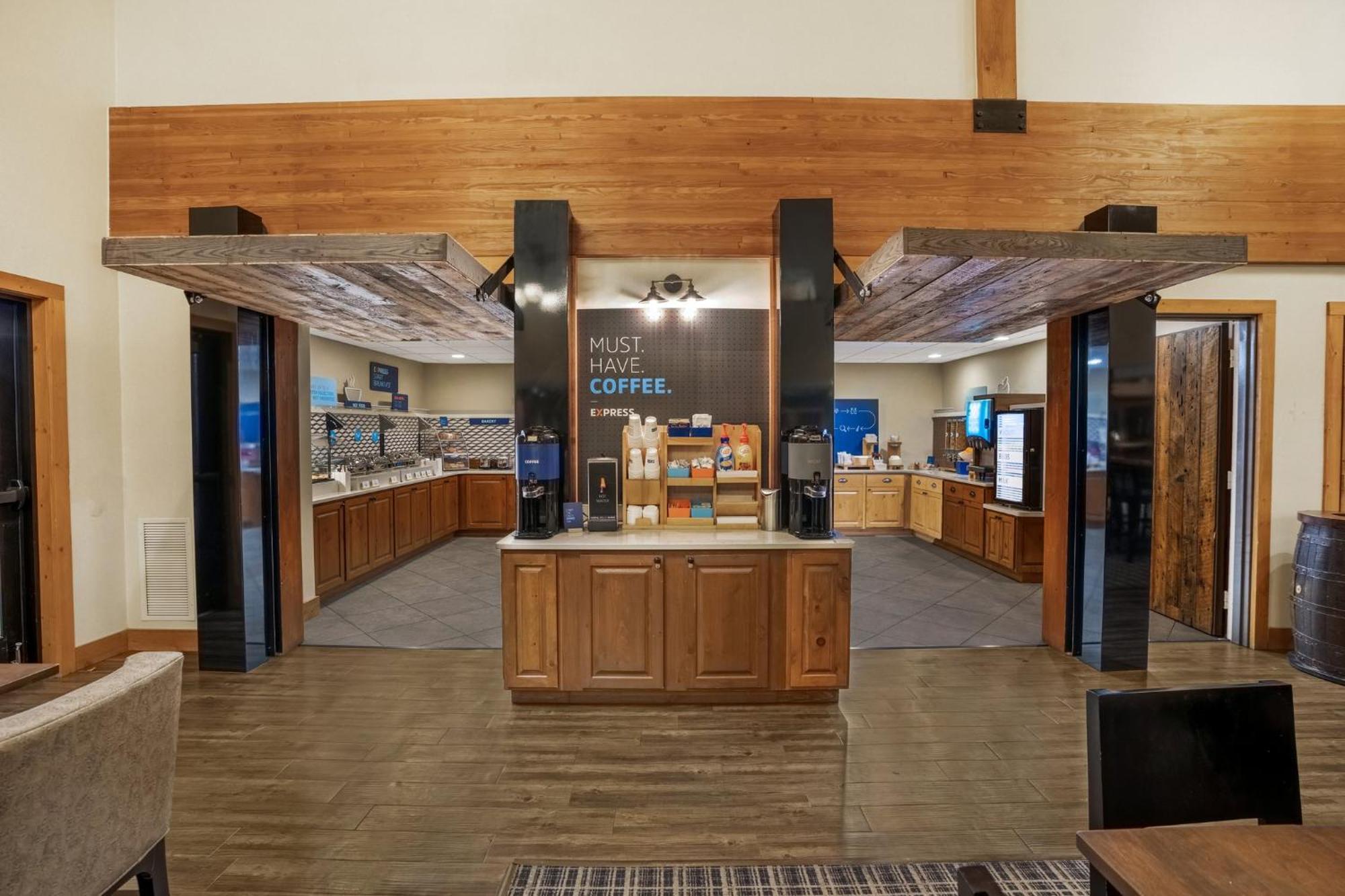 Holiday Inn Express & Suites Hayward By Ihg Extérieur photo