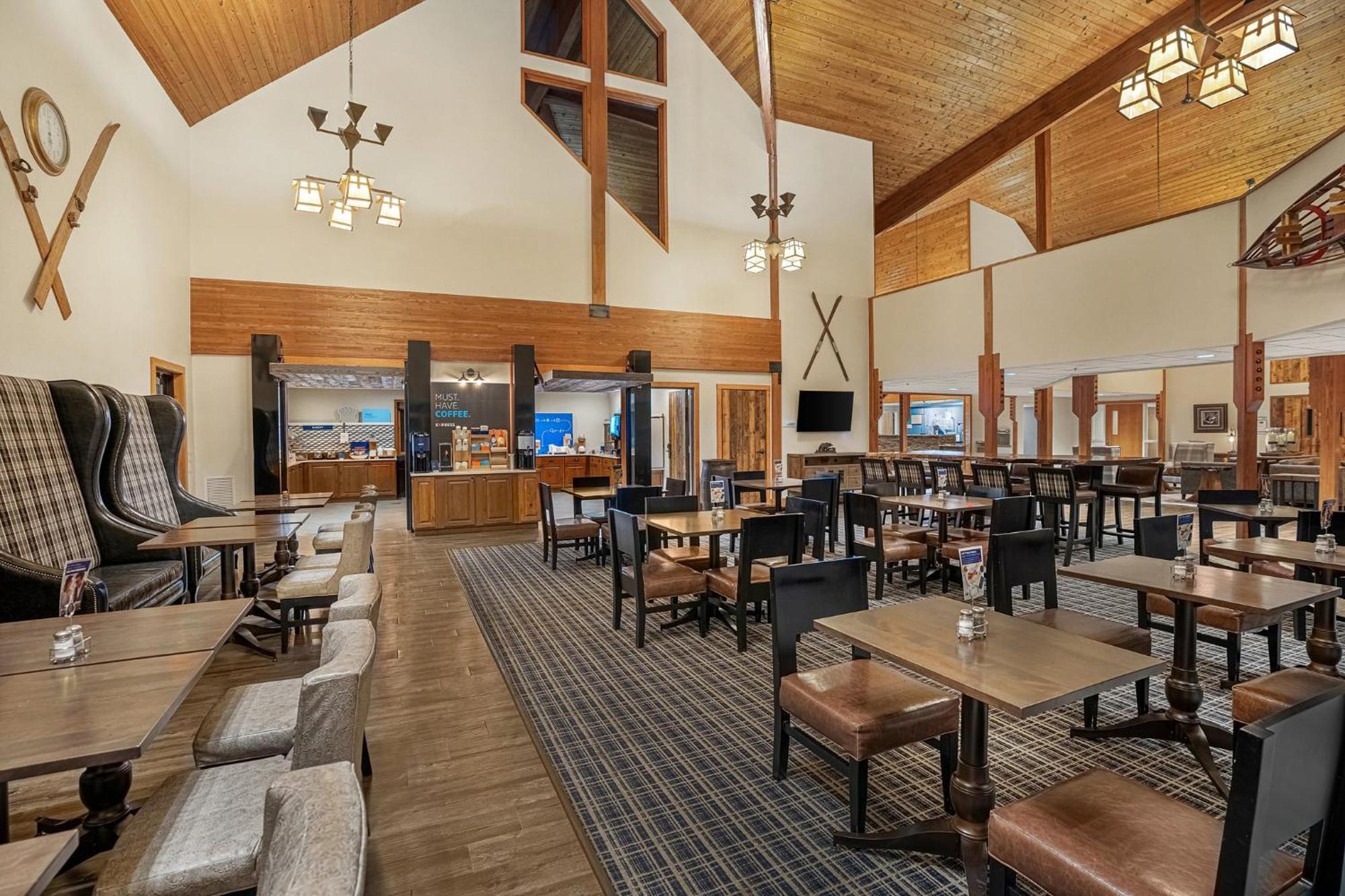 Holiday Inn Express & Suites Hayward By Ihg Extérieur photo