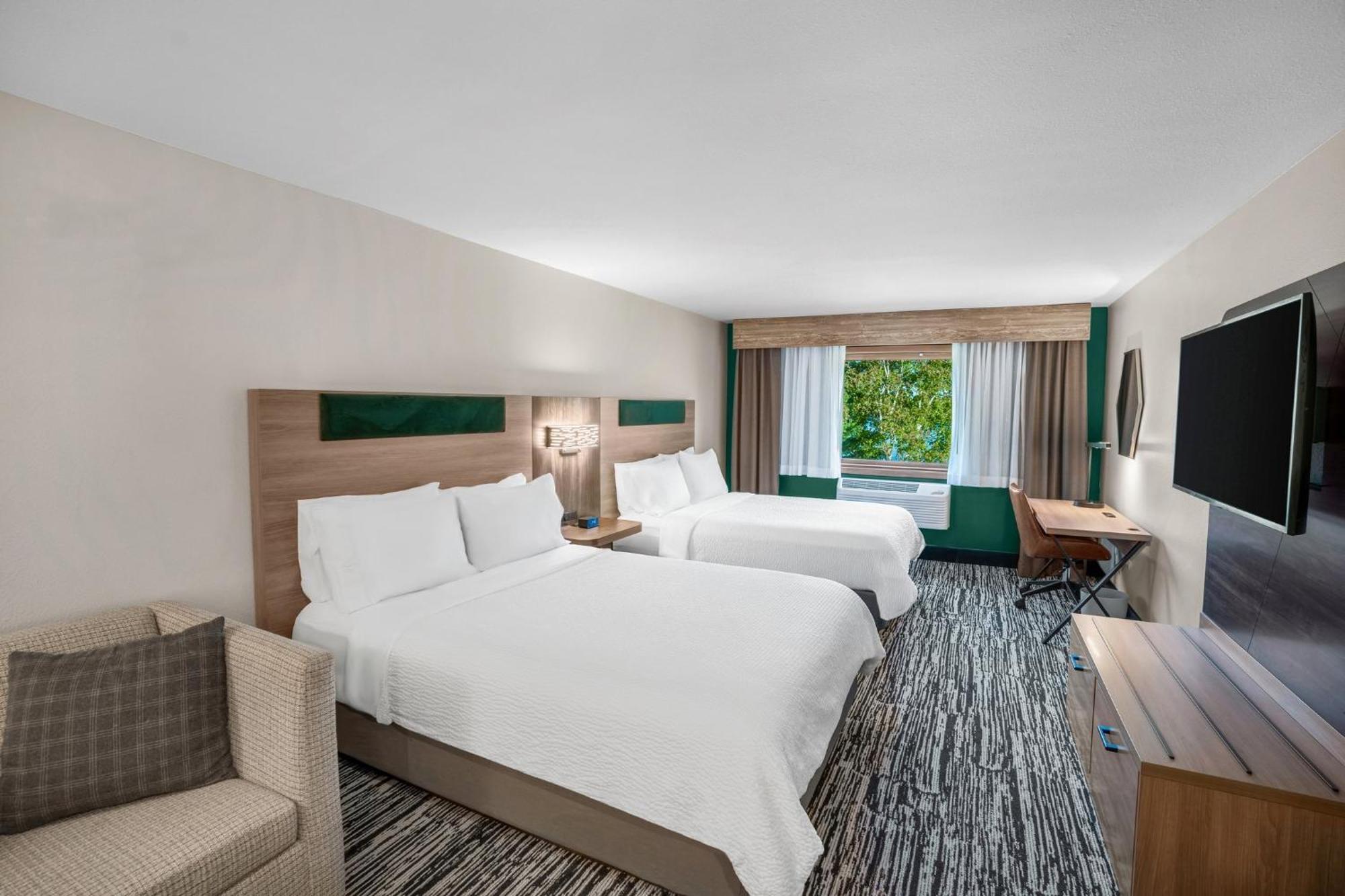Holiday Inn Express & Suites Hayward By Ihg Extérieur photo